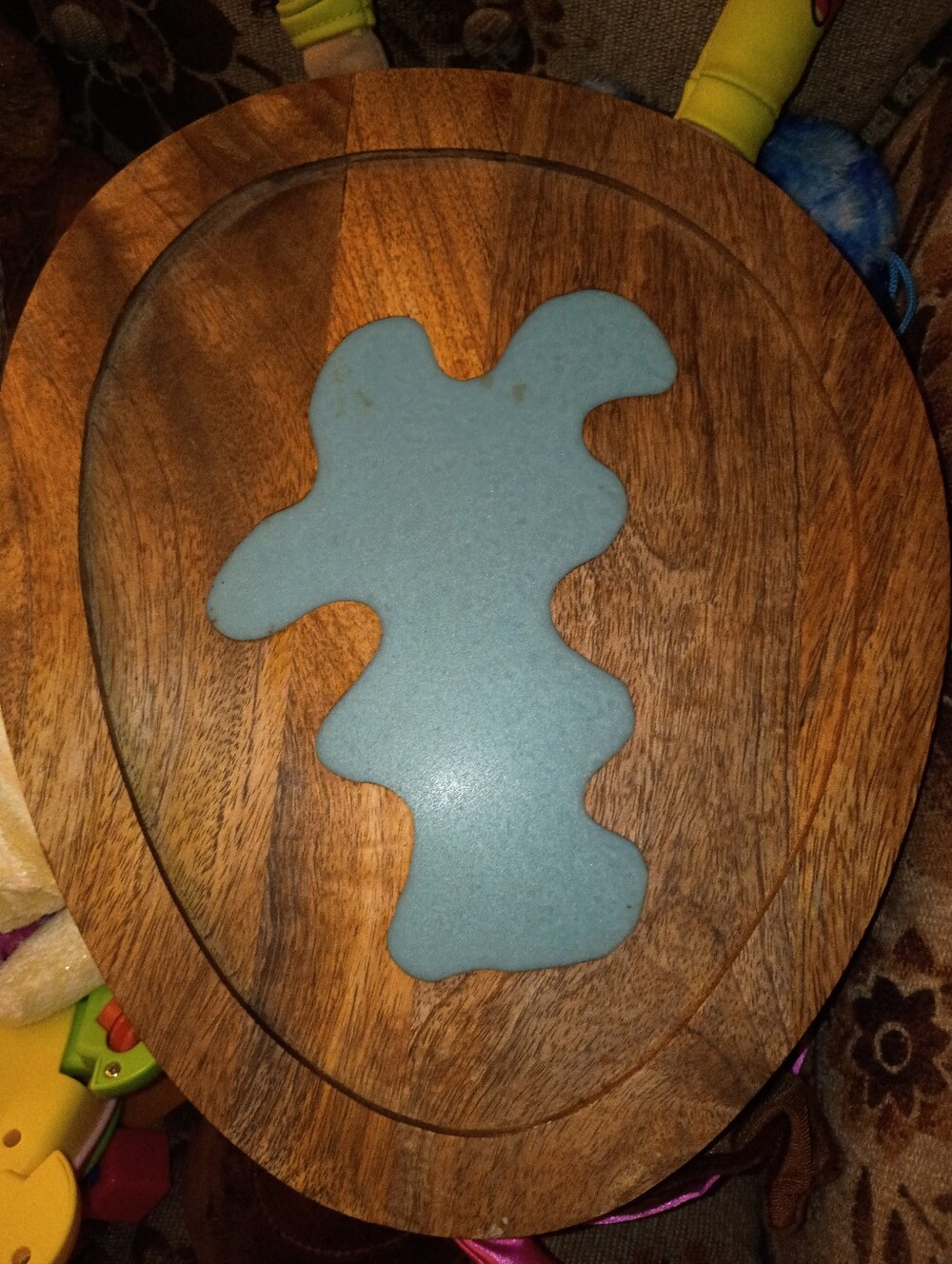Handcrafted Mango Wood Decorative Piece With Blue Resin Inlay